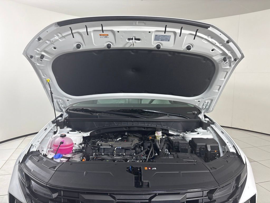 New 2026 Hyundai Tucson SE w/ Tow & Go Package FWD image 11