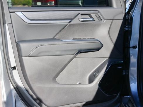 New 2026 GMC Acadia Elevation w/ Elevation Premium Package image 9