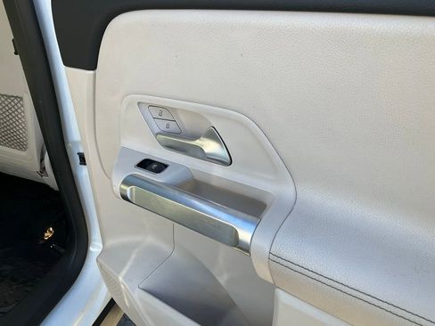 Used 2021 Mercedes-Benz GLB 250 image 63