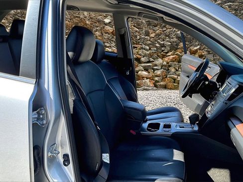 Used 2013 Subaru Outback 2.5i Limited w/ Moonroof Pkg image 7