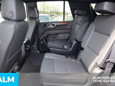 Used 2026 GMC Yukon Denali w/ Sun & Power Step Package AWD/4WD image 16