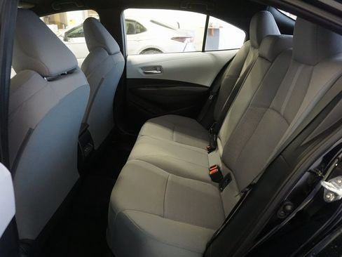 Used 2023 Toyota Corolla SE image 19