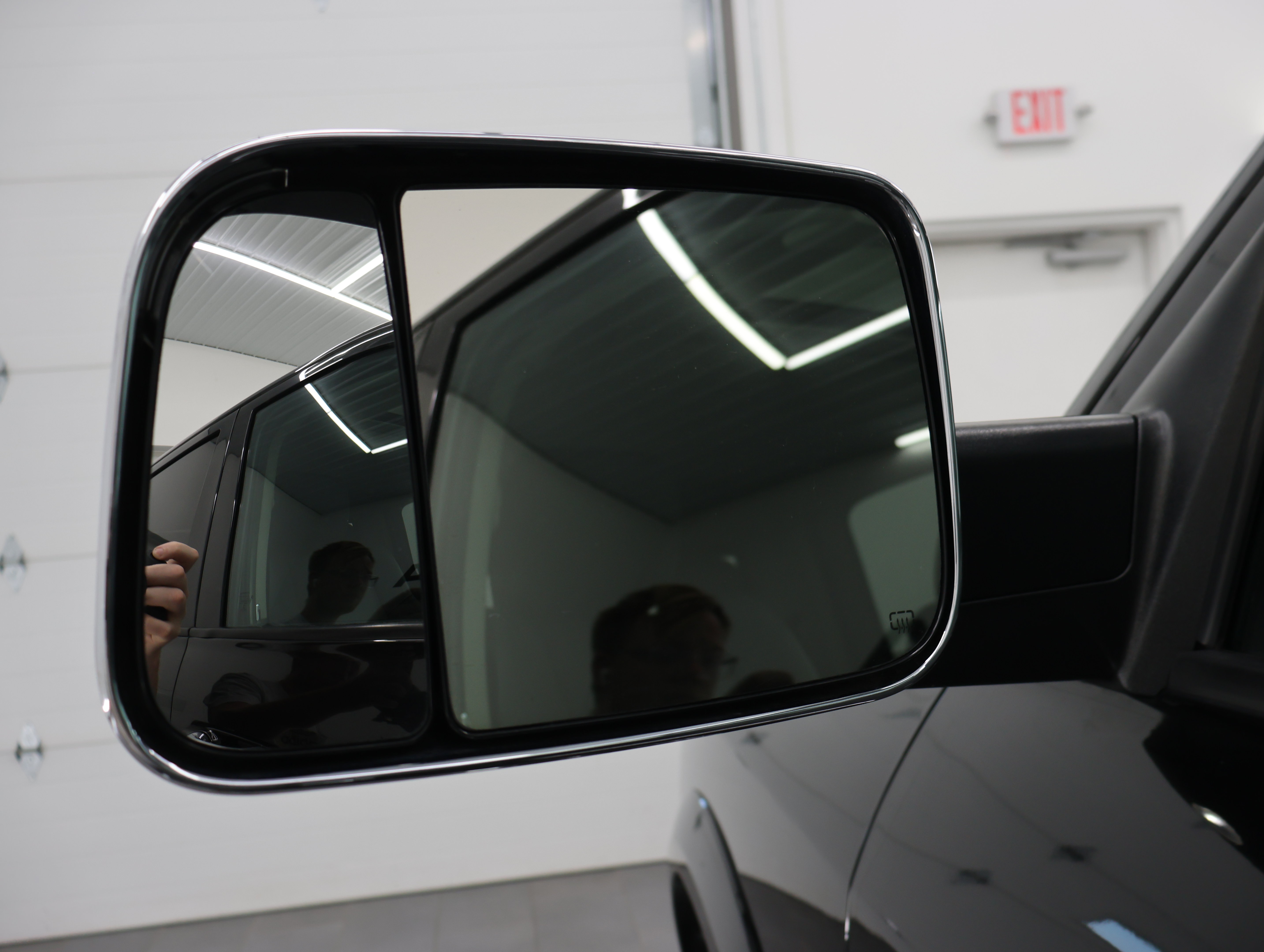 Used 2018 RAM 1500 Laramie w/ Convenience Group AWD/4WD image 40