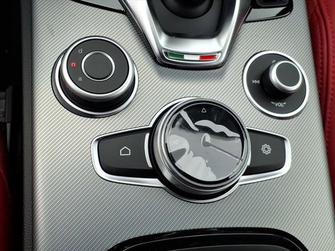 New 2025 Alfa Romeo Stelvio Sprint w/ Convenience Package image 23
