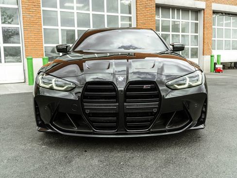 Used 2022 BMW M4 Competition w/ M Carbon Exterior Package image 38