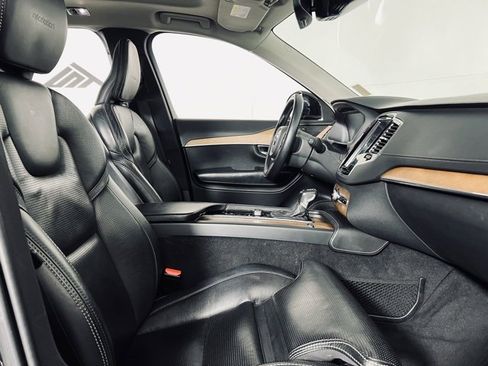 Used 2019 Volvo XC90 T6 Inscription image 18