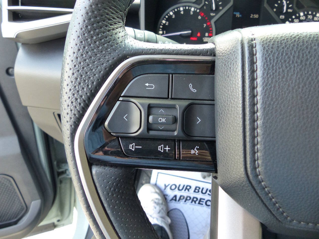 Used 2022 Toyota Tundra SR5 AWD/4WD image 34