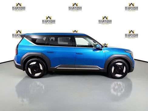 New 2026 Kia EV9 Wind image 8