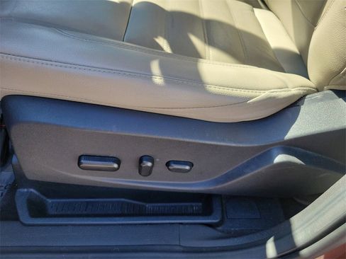 Used 2017 Ford Escape Titanium image 21