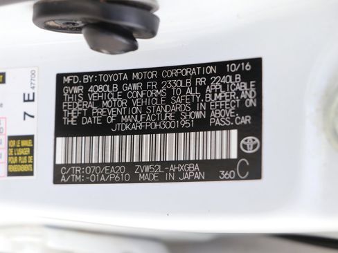 Used 2017 Toyota Prius Prime FWD image 35