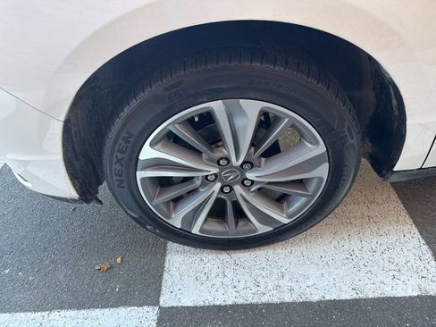 Used 2018 Acura MDX SH-AWD w/ Technology Package image 12