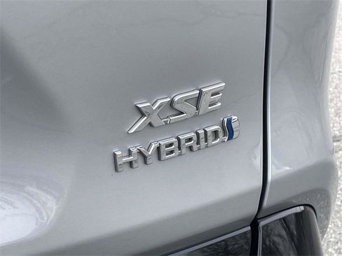Used 2022 Toyota RAV4 XSE image 13