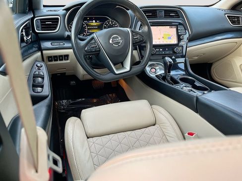 Used 2022 Nissan Maxima Platinum w/ Sport Mat Group FWD image 24