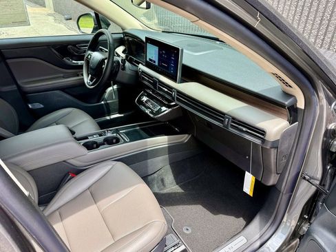 New 2025 Lincoln Corsair Grand Touring image 20