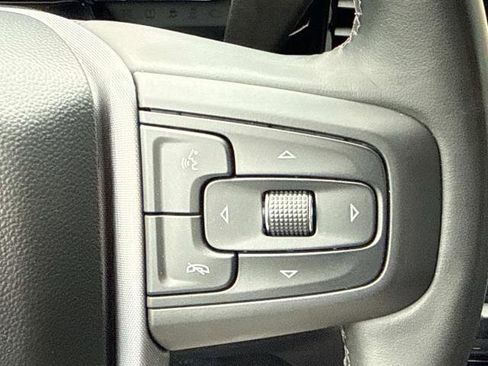 Used 2025 GMC Sierra 1500 SLT AWD/4WD image 12