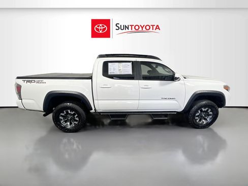 Used 2023 Toyota Tacoma TRD Off-Road image 2