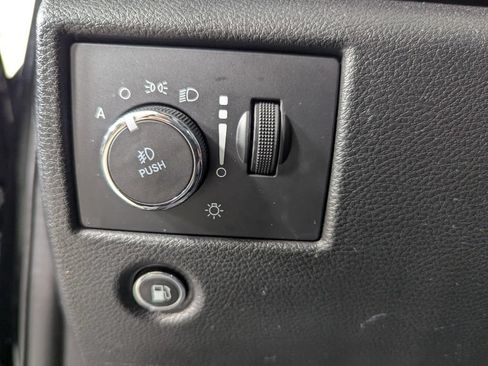 Used 2022 Jeep Grand Cherokee Laredo X RWD image 15