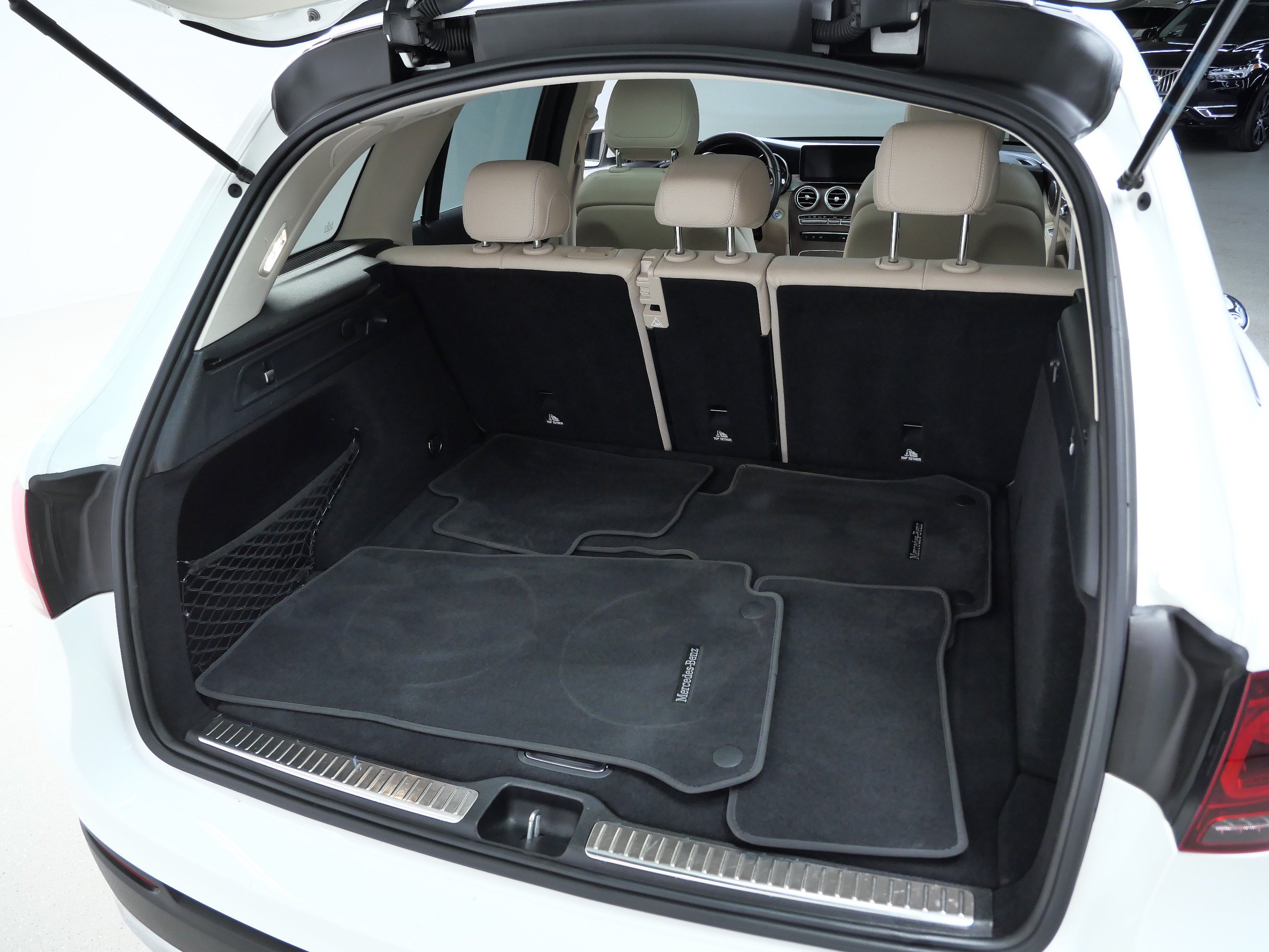 Used 2022 Mercedes-Benz GLC 300 4MATIC image 7