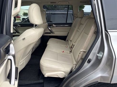 Used 2020 Lexus GX 460 Premium w/ Premium Package AWD/4WD image 6