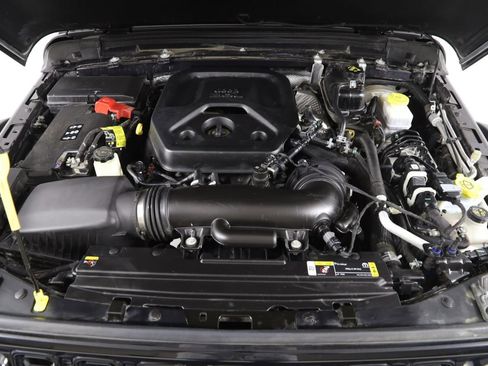 Used 2024 Jeep Wrangler Unlimited Sport AWD/4WD image 47