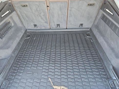 Used 2020 Audi Q8 Prestige w/ Prestige Package image 6