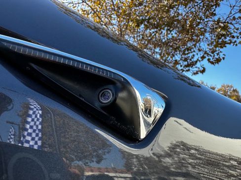 Used 2017 Tesla Model S 75D image 18