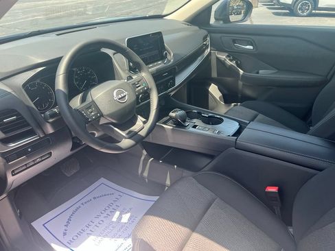 Used 2026 Nissan Rogue SV FWD image 17