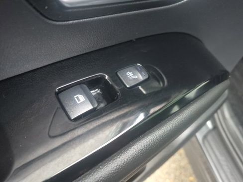 Used 2022 Hyundai Tucson Limited image 16