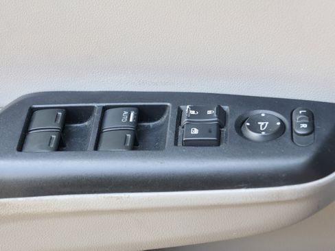 Used 2013 Honda Civic HF image 13