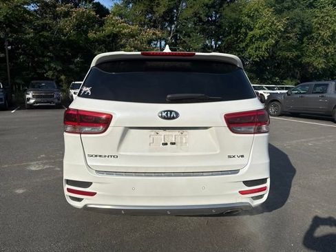 Used 2016 Kia Sorento SX AWD/4WD image 4