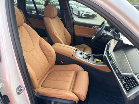 Used 2026 BMW X5 sDrive40i w/ Premium Package RWD image 25
