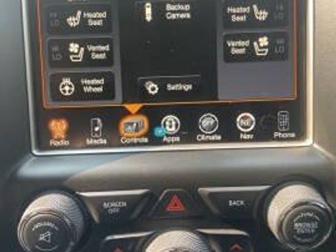 Used 2017 Jeep Grand Cherokee Summit w/ Skid Plate Group AWD/4WD image 21