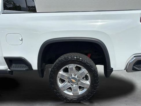 Used 2022 Chevrolet Silverado 2500 LTZ w/ LTZ Plus Package image 37
