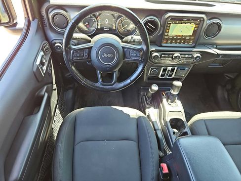 Used 2021 Jeep Wrangler Unlimited Sport AWD/4WD image 12