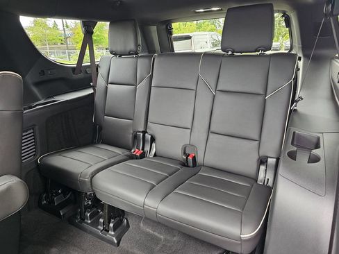 New 2026 Cadillac Escalade ESV Sport w/ Touring Package AWD/4WD image 18