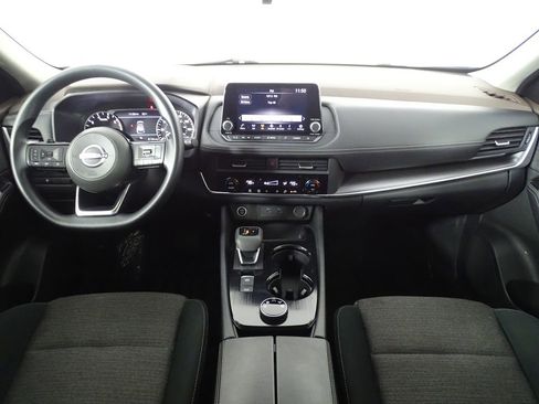 Used 2023 Nissan Rogue SV image 19