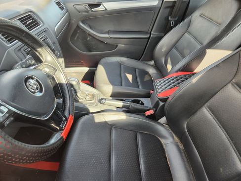 Used 2015 Volkswagen Jetta SE image 24