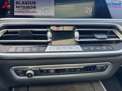 Used 2023 BMW X5 xDrive40i w/ M Sport Package AWD/4WD image 32