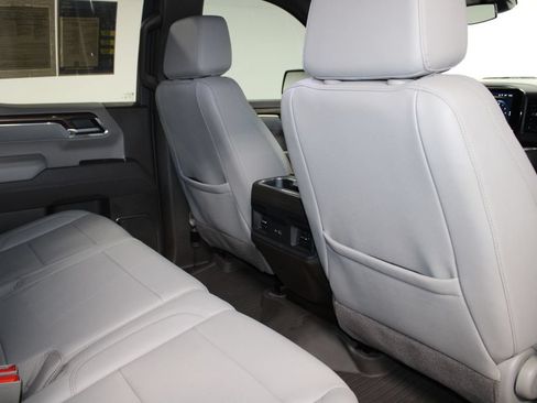 Used 2025 Chevrolet Silverado 1500 LT Trail Boss w/ LT Trail Boss Premium Package AWD/4WD image 35