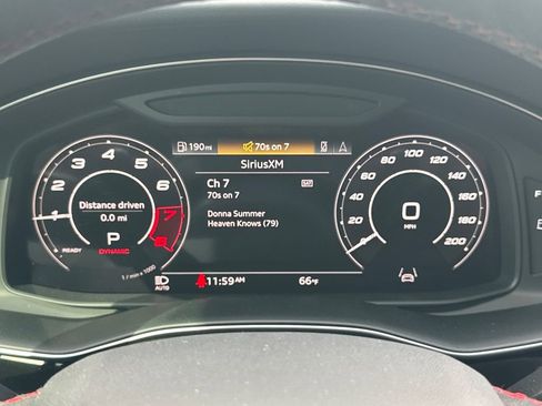 Used 2022 Audi RS Q8 w/ Carbon Optic Package image 25