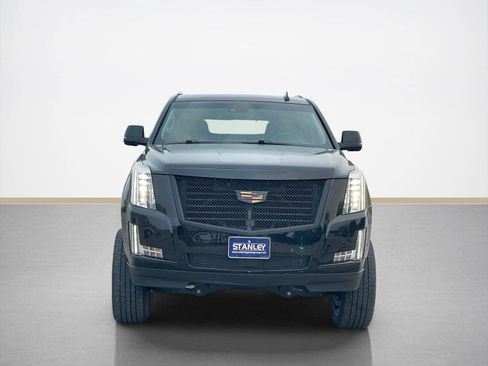 Used 2018 Cadillac Escalade Premium Luxury RWD image 2