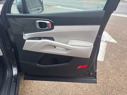 New 2026 Kia Sorento S w/ S Panoramic Sunroof Package AWD/4WD image 18