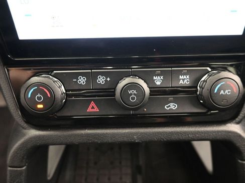 Used 2025 Ford Ranger Lariat w/ Trailer Tow Package image 19