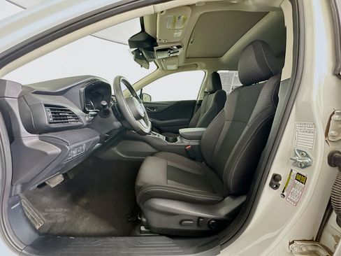 Used 2025 Subaru Outback Premium AWD/4WD image 13