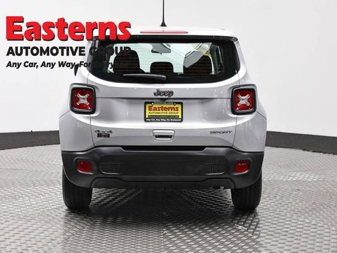 Used 2021 Jeep Renegade Sport AWD/4WD image 6