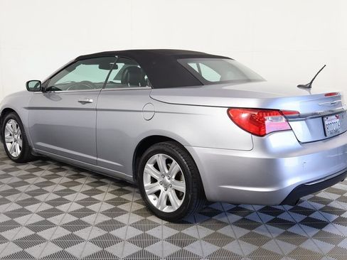 Used 2014 Chrysler 200 Touring FWD image 5