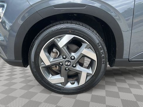 Certified 2023 Hyundai Venue SEL FWD image 9