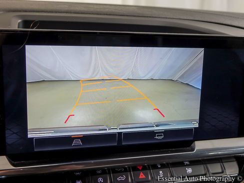 Used 2025 GMC Sierra 1500 Elevation AWD/4WD image 16