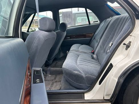 Used 1999 Buick Le Sabre Custom FWD image 24