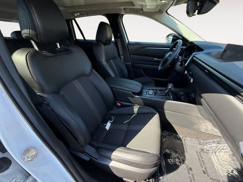 Used 2023 MAZDA CX-50 2.5 S w/ Accent Package image 19